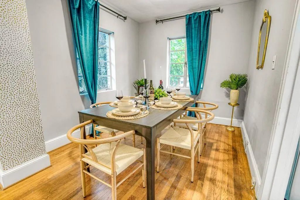 Charming Getaway, Minutes To Everything! Charlotte